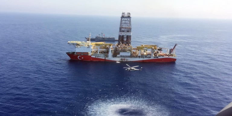 Έτοιμη για κλιμάκωση η Άγκυρα: «Δεν θα δείξουμε δισταγμό για τα δικαιώματά μας» – «Θα συνεχίσουμε τις γεωτρήσεις»